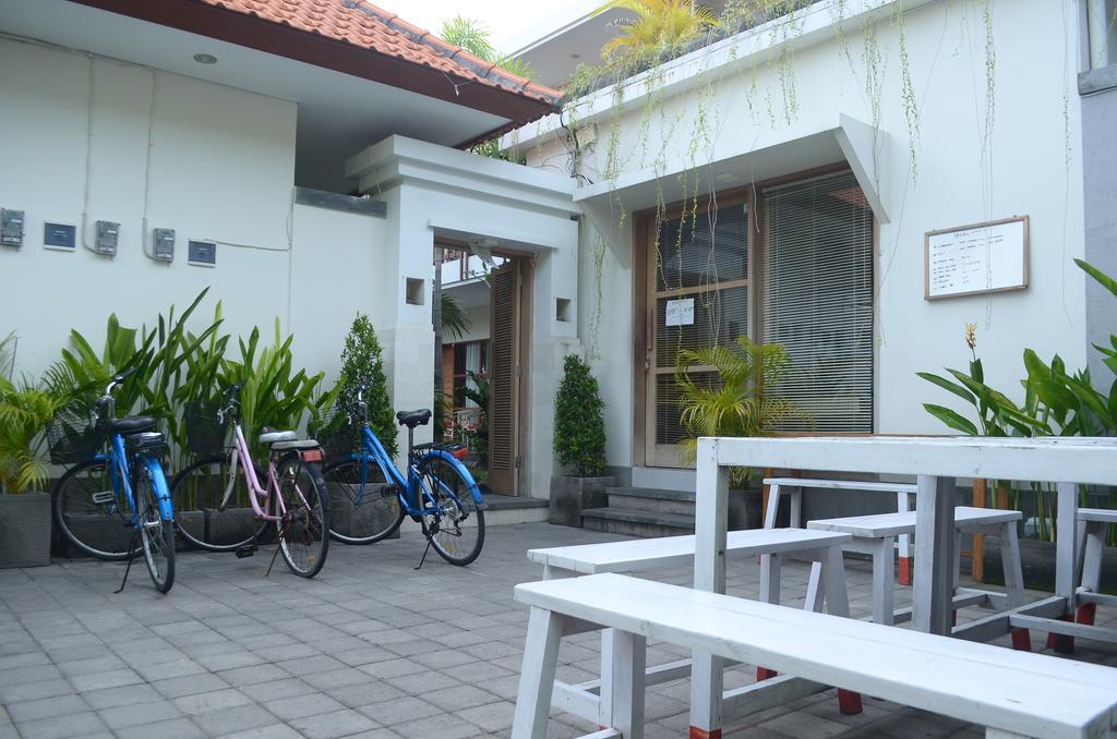 サヌール 阿比扬旅馆酒店 外观 照片